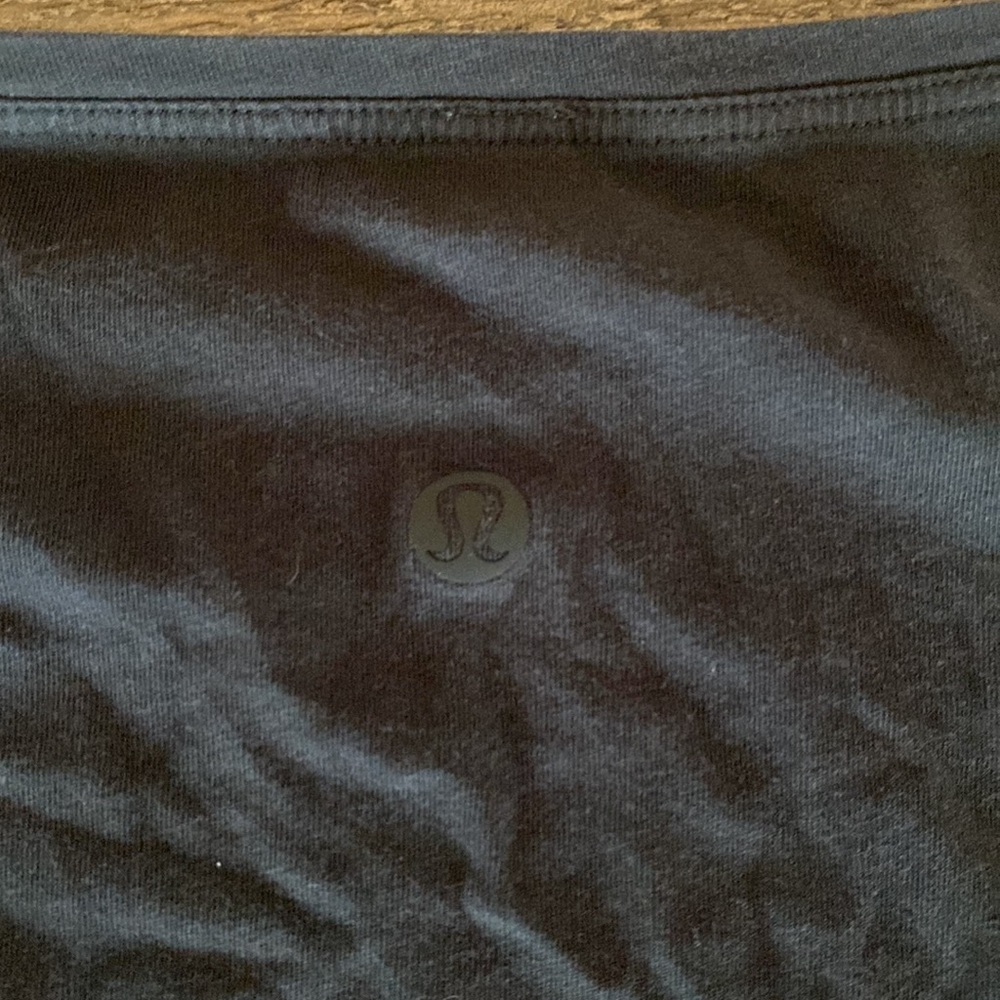 Lululemon Black Long Sleeve Top - Picture 2 of 2
